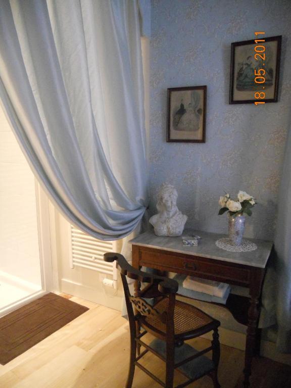 Les Drapiers De Villenouvelle Montauban Habitación foto